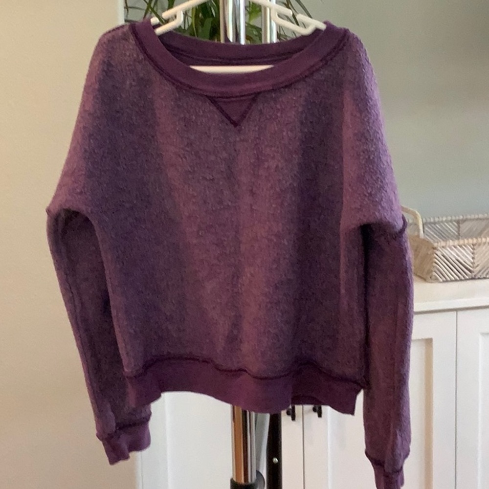 T2LOVE SWEATSHIRT 10